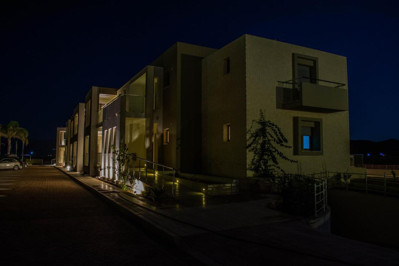 Double Bay Beach Hotel Elafonissos Exteriör bild