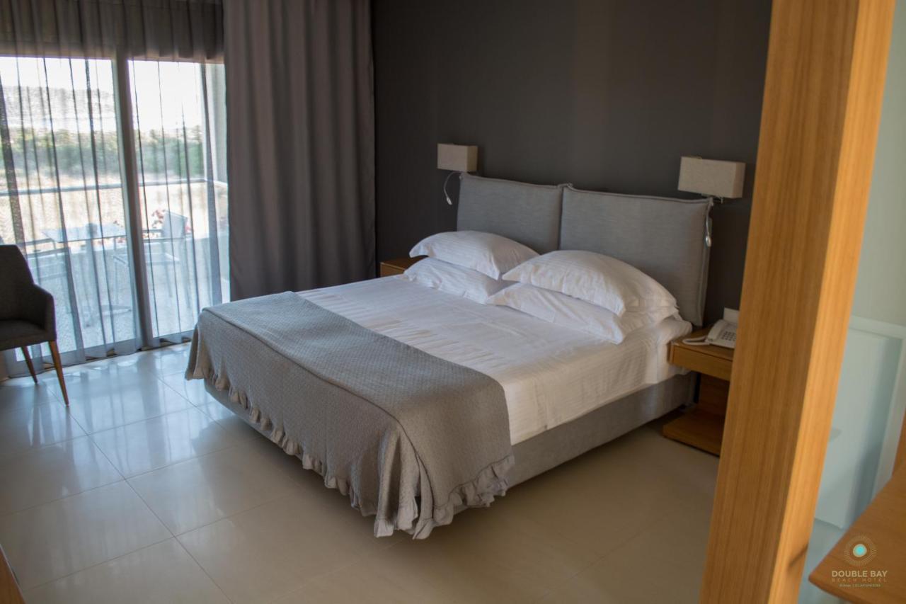 Double Bay Beach Hotel Elafonissos Exteriör bild